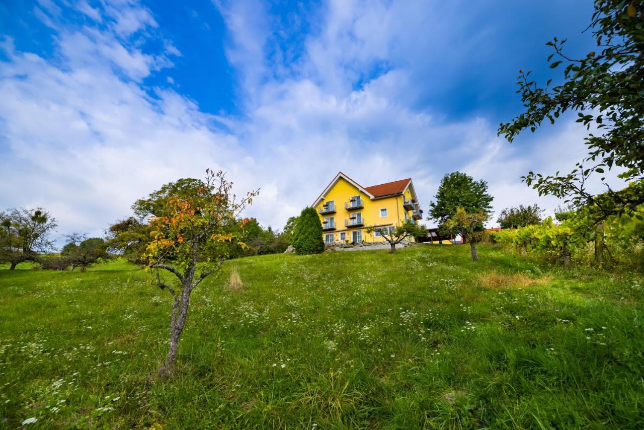 Golf & Thermenland Sonnenpension Fruehstueckshotel Burgauberg Stegersbach Exterior foto